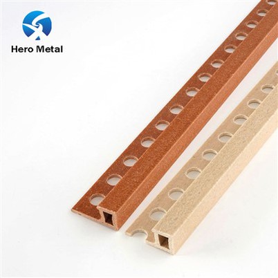 Rustin-Quadrat-Dekorationsbesatz